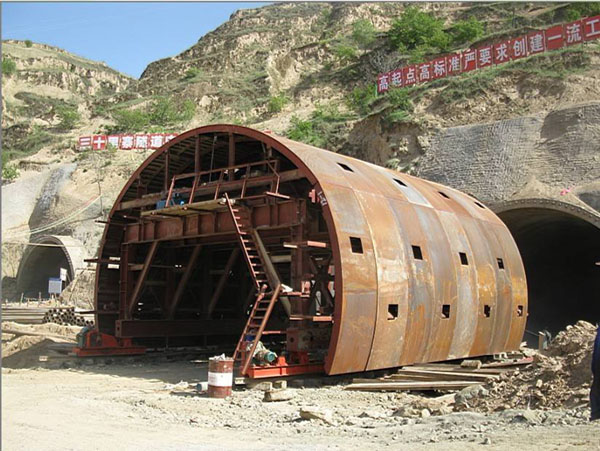 西藏隧道台车钢模板
