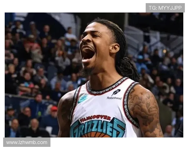 莫兰特凌晨三点还在夜店蹦迪，第二天训练迟到还穿着限量款拖鞋